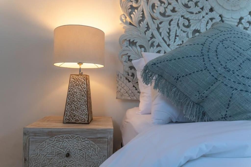 קנגו Villa Hakem Elegant And Modern 4 Bedrooms Villa Pool View מראה חיצוני תמונה